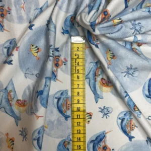 jersey-print med maritimt tema på hvid baggrund
